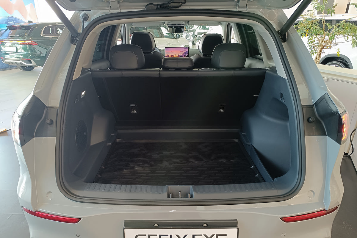 Фото GEELY EX5 I Макс Серебристый металлик I 2025, №9