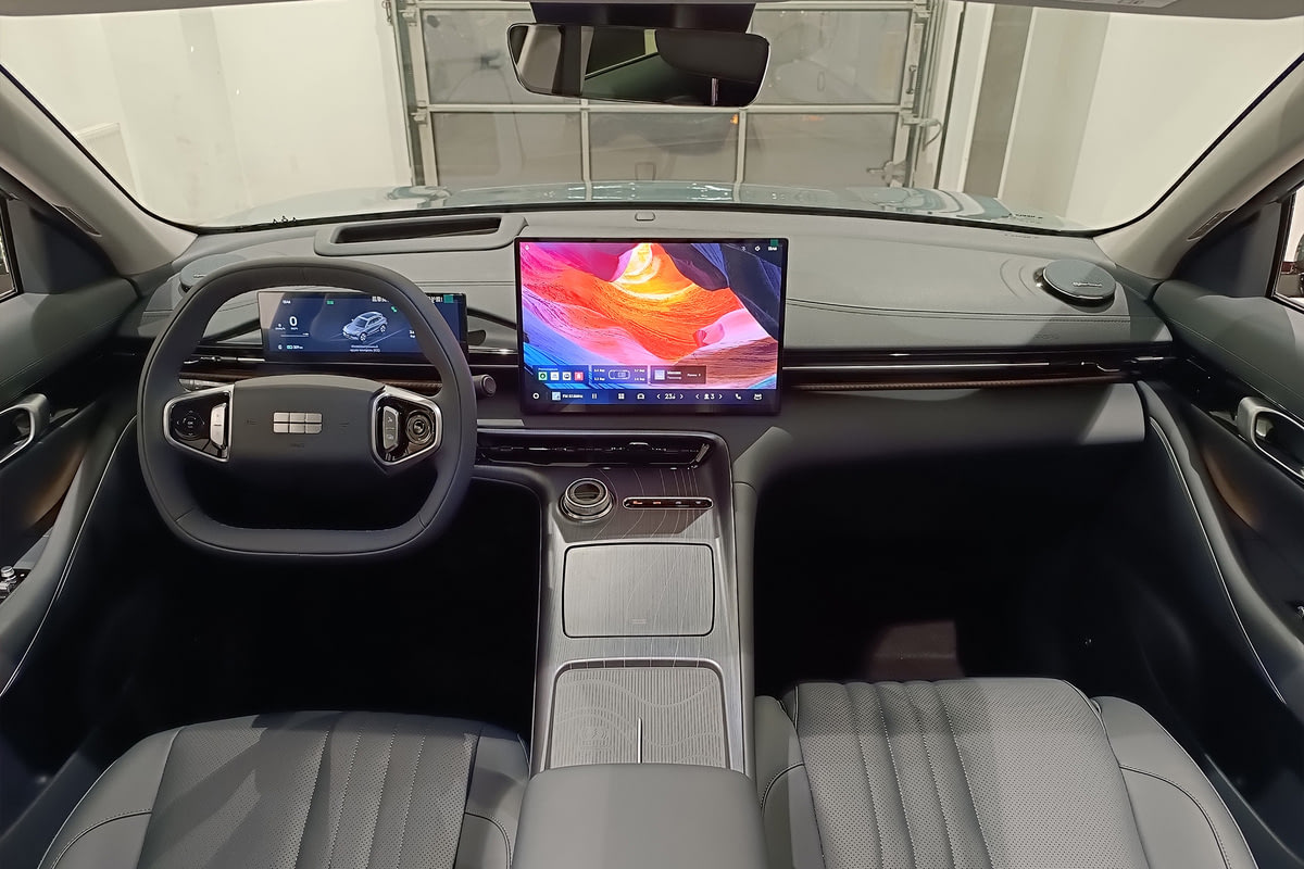 Фото GEELY EX5 I Max Water Reflection GreenBlue I 2025, №5