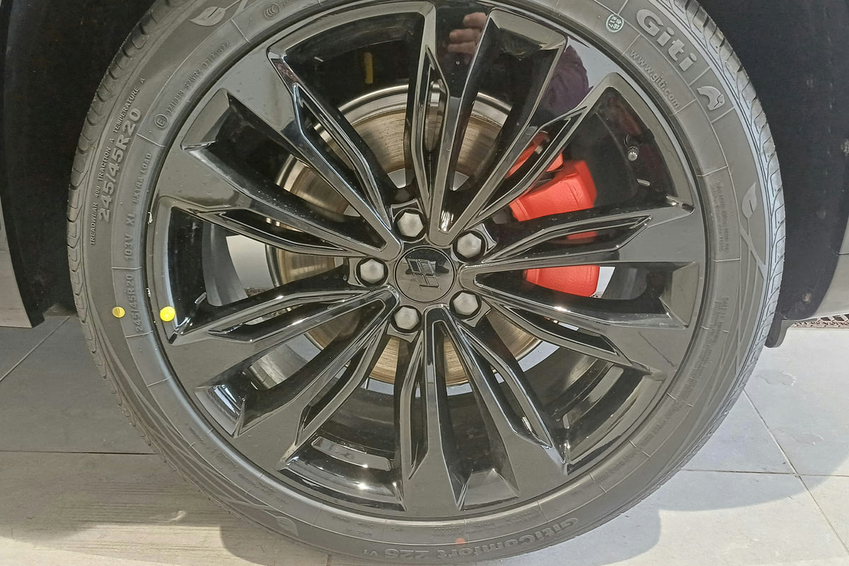 Фото GEELY KNEWSTAR 001 I Flagship Sport Ink Black I 2024, №4