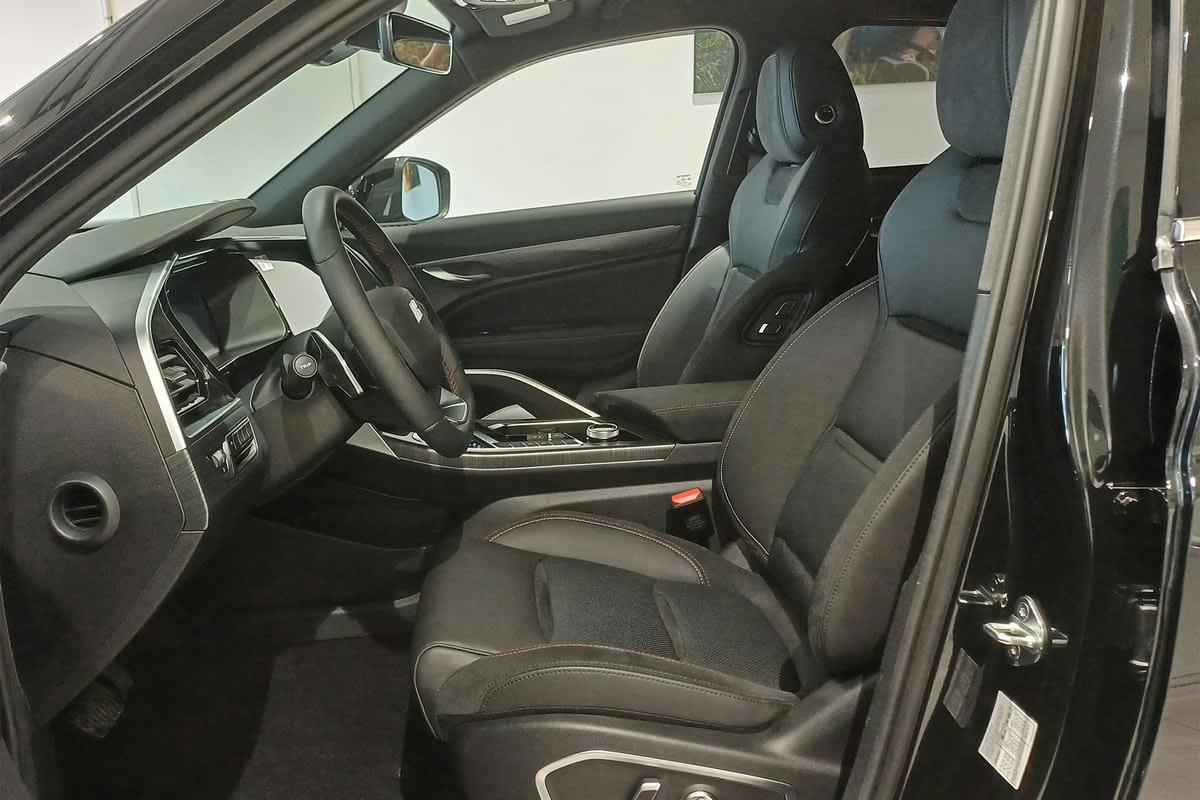 Фото GEELY KNEWSTAR 001 I Flagship Sport Ink Black I 2024, №6