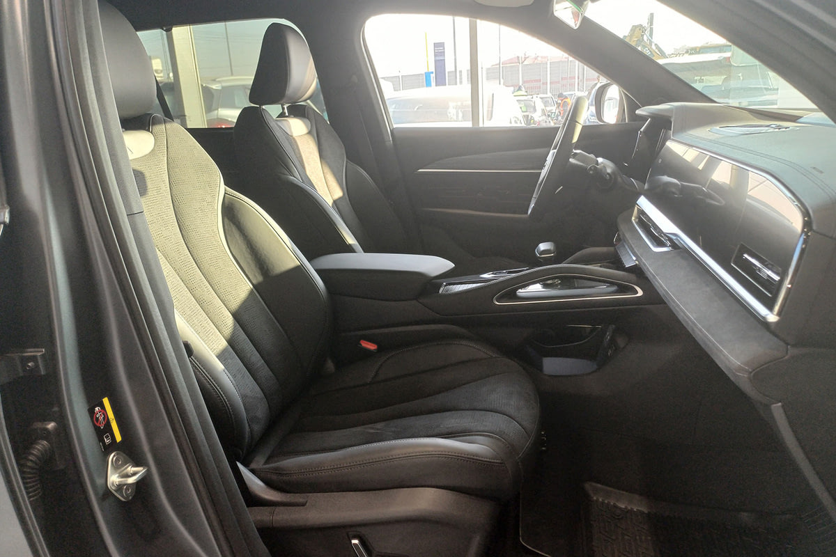 Фото GEELY Monjaro I Exclusive Lomo Grey I 2024, №7