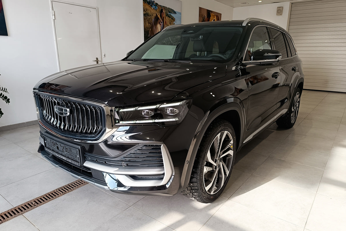 Фото GEELY Monjaro I Flagship Ink Black I 2025, №1