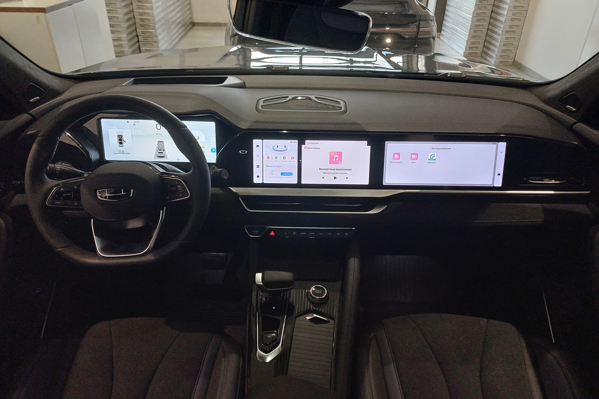 Фото GEELY Monjaro I Flagship Basalt Gray I 2025, №5