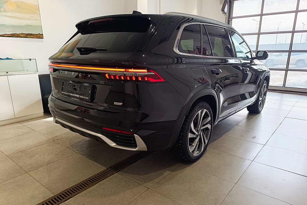 Фото GEELY Monjaro I Flagship Ink Black I 2025, №2