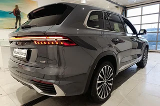 Фото GEELY Monjaro Flagship SE