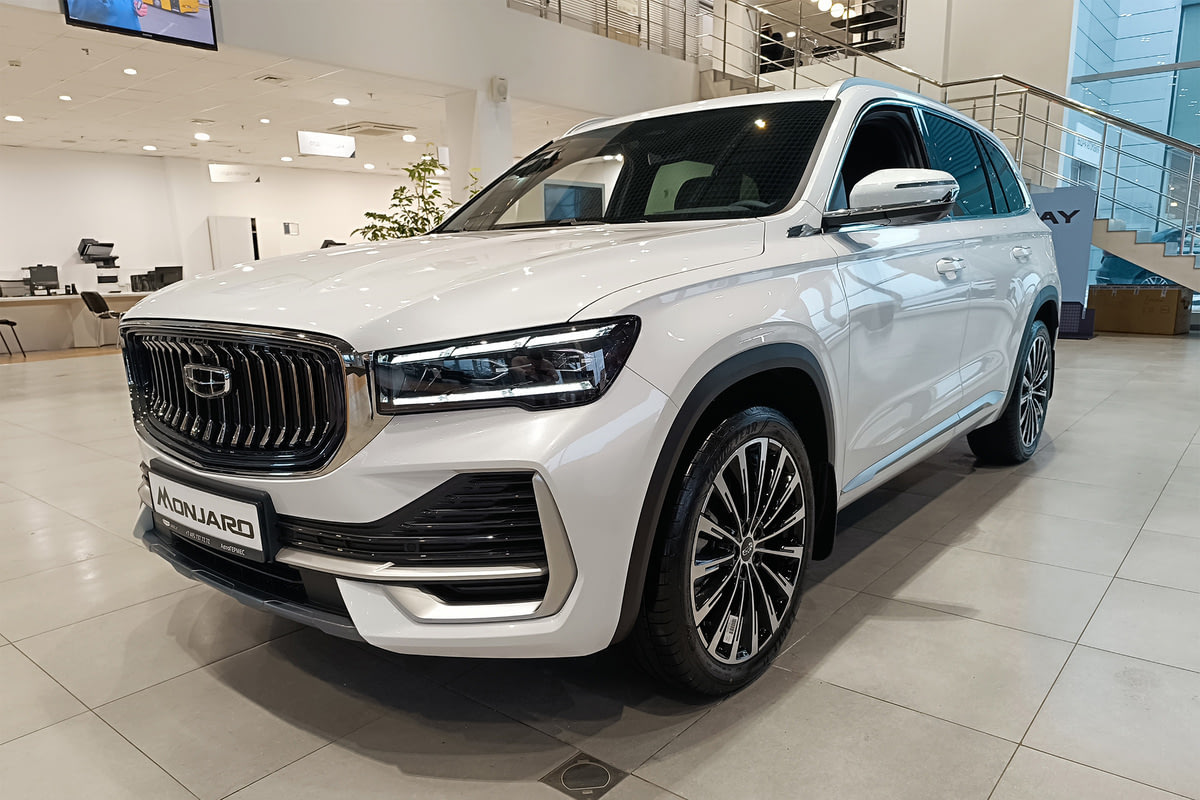 Фото GEELY Monjaro I Flagship SE Oyster White I 2025, №1