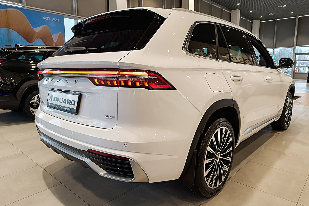 Фото GEELY Monjaro I Flagship SE Oyster White I 2025, №2