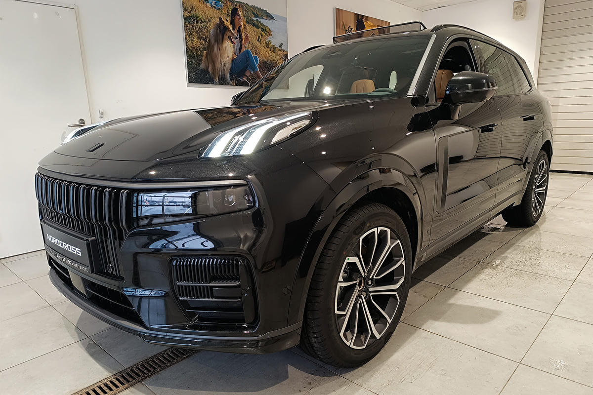 Фото GEELY Nordcross 001 I Ultra Sparkling Black I 2025, №1