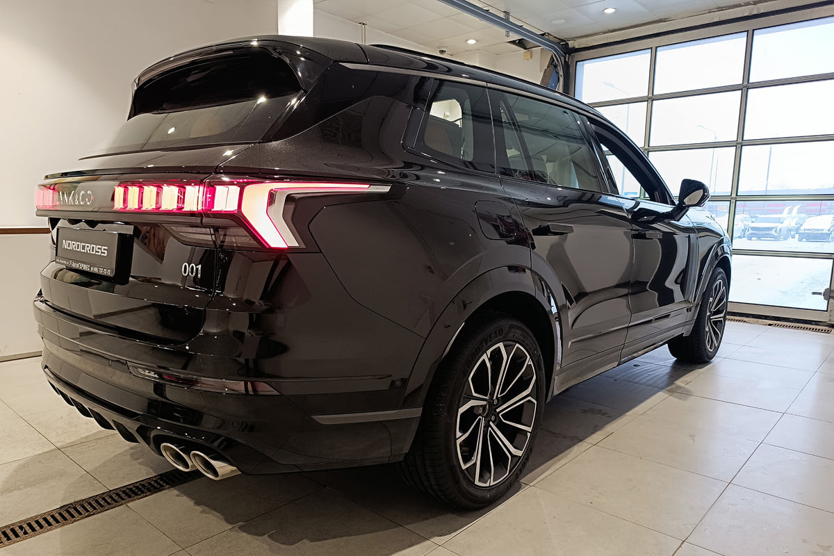 Фото GEELY Nordcross 001 I Ultra Sparkling Black I 2025, №2