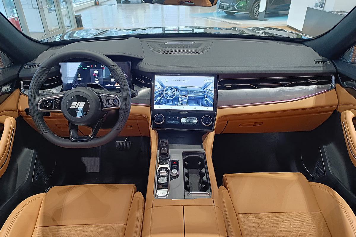 Фото GEELY Nordcross 001 I Ultra Infinite Blue I 2025, №5