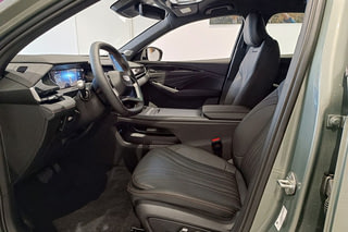 GEELY Preface I Flagship Moss green I 2024, №6