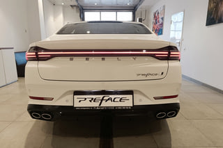 Фото GEELY Preface Flagship