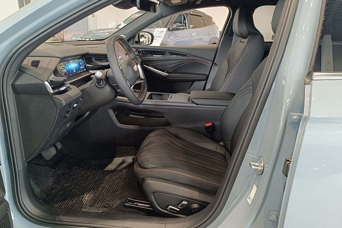 Фото GEELY Preface I Flagship Light grey I 2024, №6