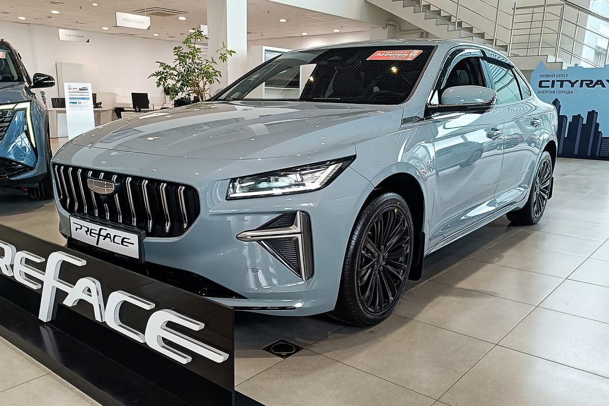 Фото GEELY Preface I Flagship Light grey I 2024, №1