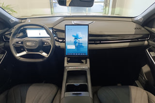 Фото GEELY Preface Flagship