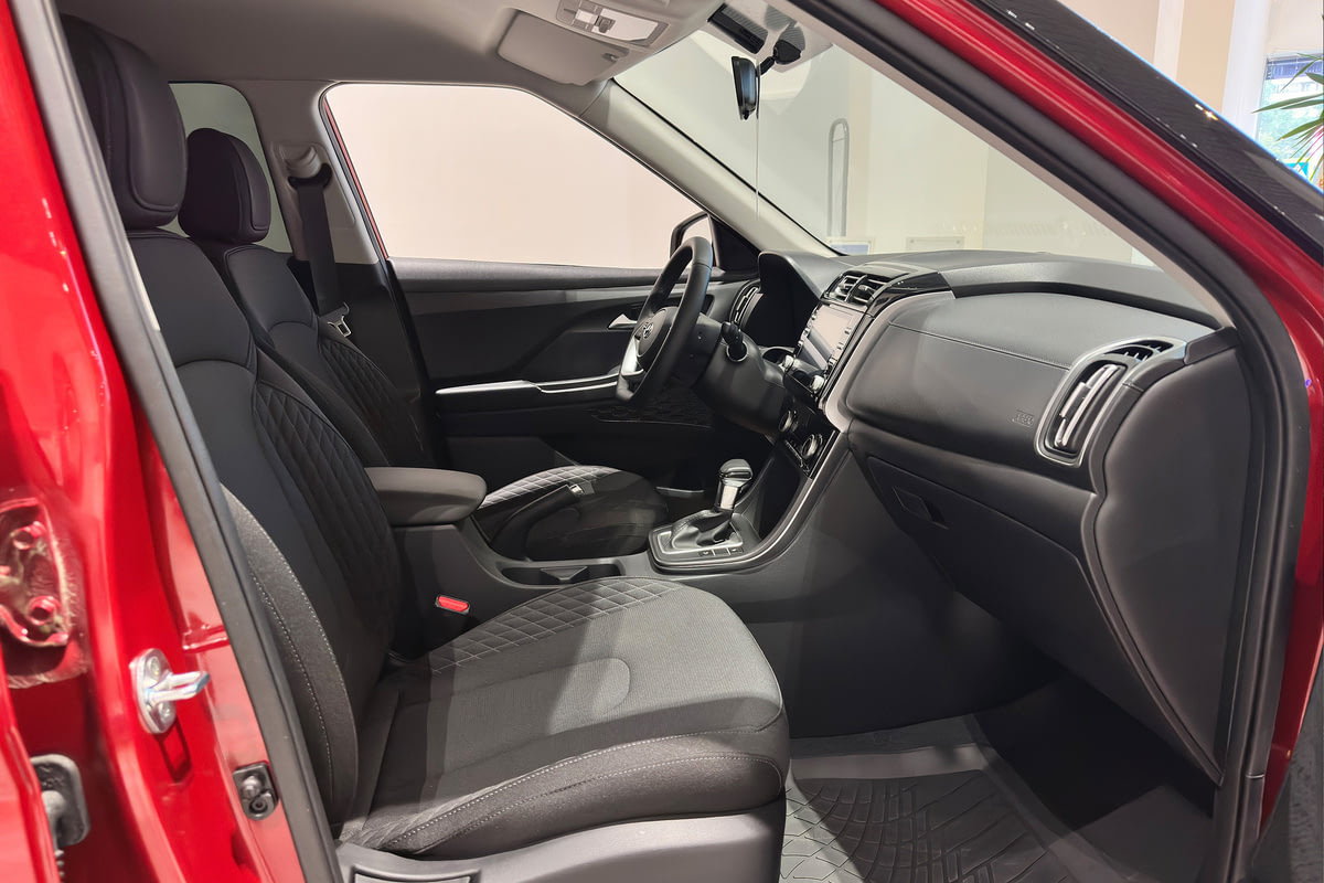 Фото HYUNDAI Creta (Solaris HC) I Фэмили (Family) Красный металлик I 2025, №10