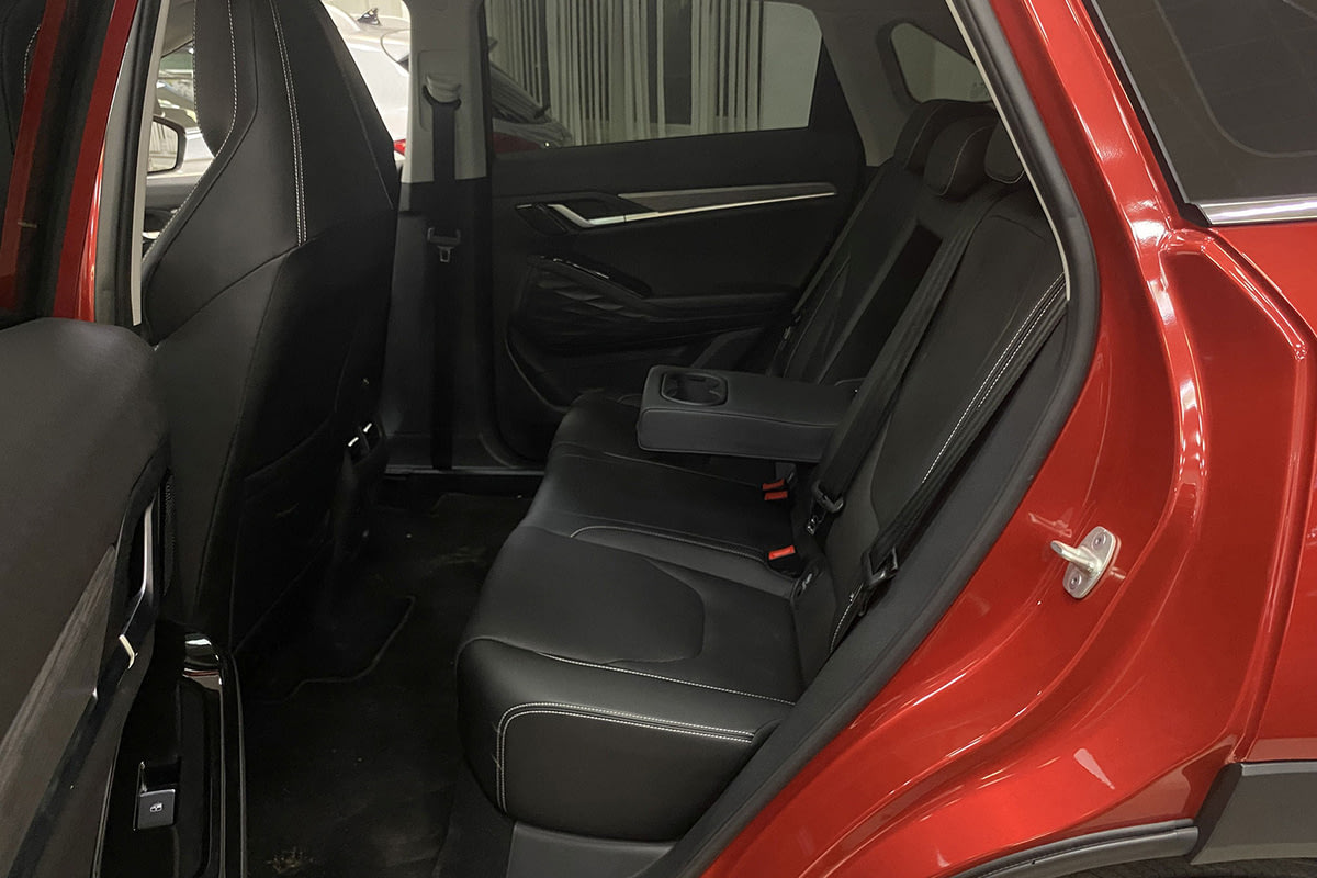 Фото JAC JS6 I Flagship Спелая вишня I 2024, №9