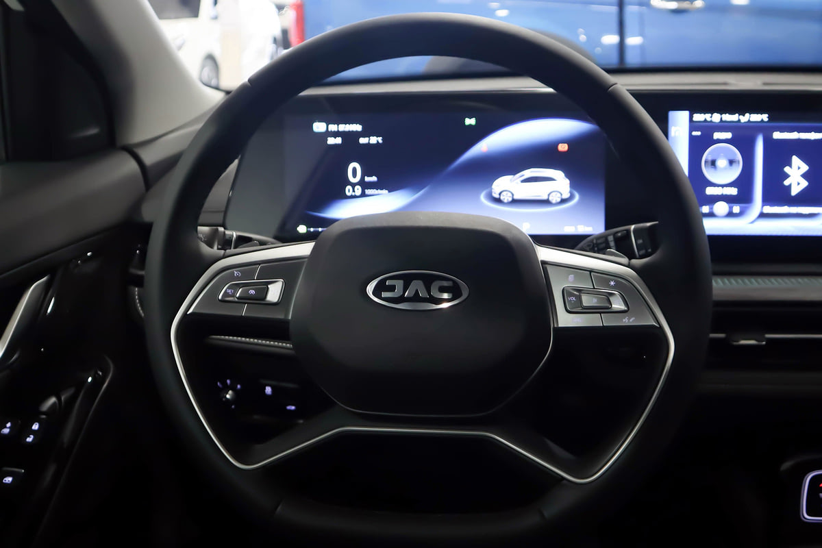 Фото JAC JS6 I Luxury Белый глянец I 2024, №9