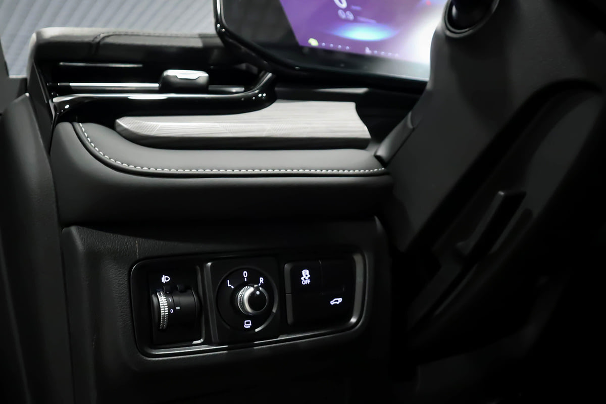 Фото JAC JS6 I Luxury Белый глянец I 2024, №8