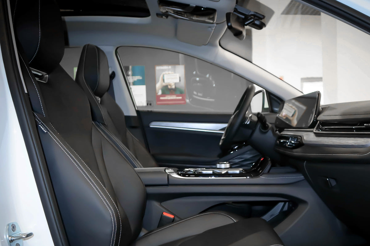 Фото JAC JS6 I Luxury Белый глянец I 2024, №15