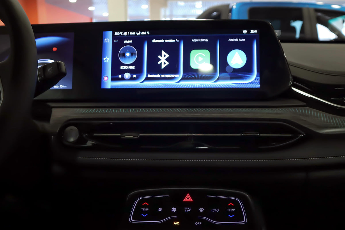 Фото JAC JS6 I Luxury Белый глянец I 2024, №7