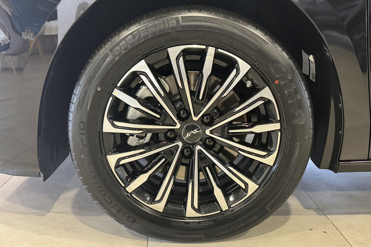 Фото JAC RF8 I Флагшип Черный жемчуг I 2026, №6