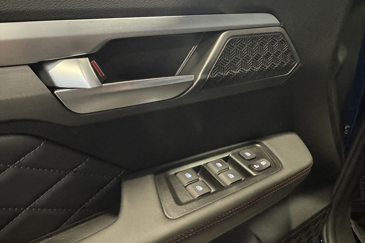 Фото JAC T9 I Эксплор 2.0TGDI Синий металлик I 2026, №10