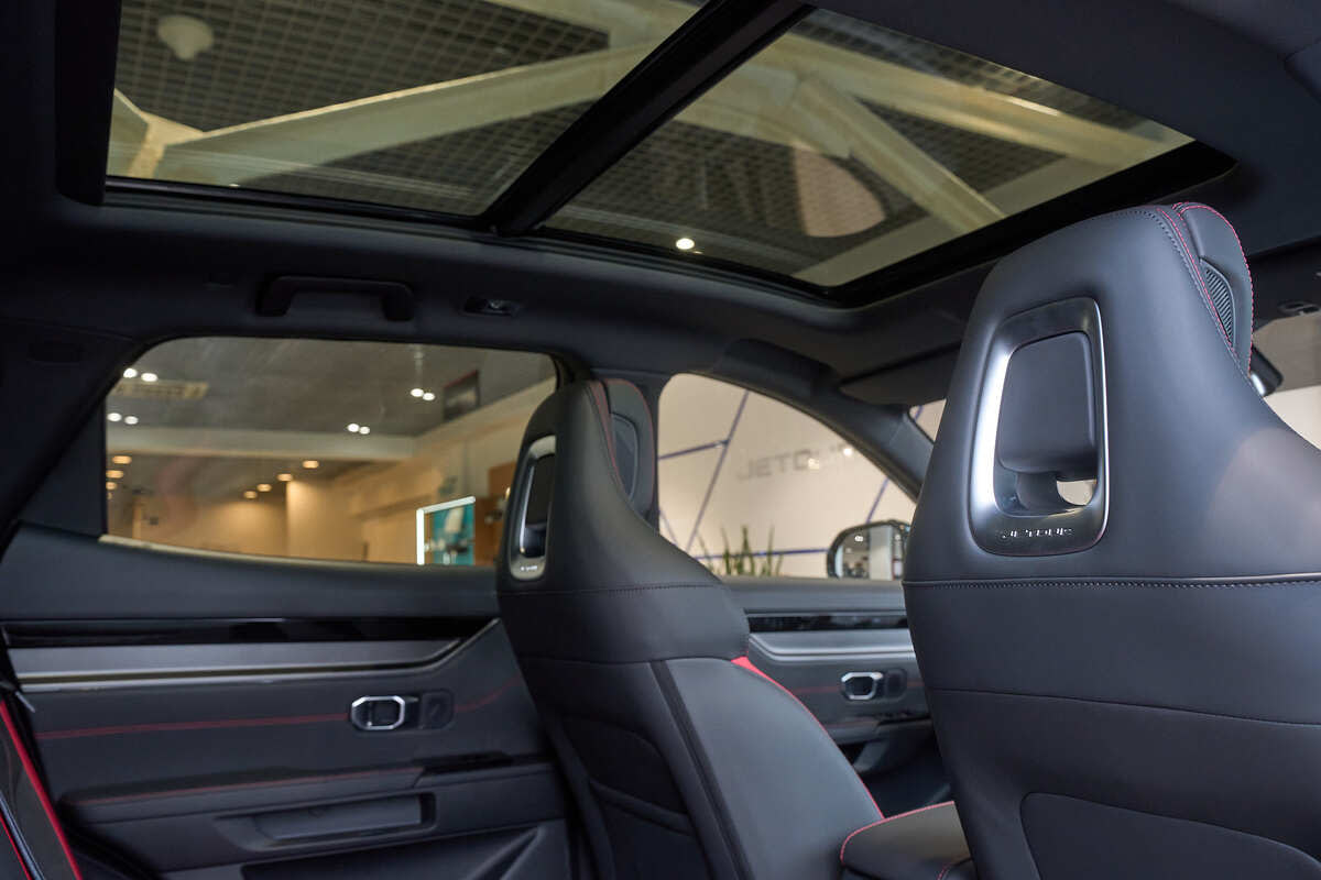 Фото JETOUR Dashing I Elite 1.5 Зеленый металлик I 2025, №12