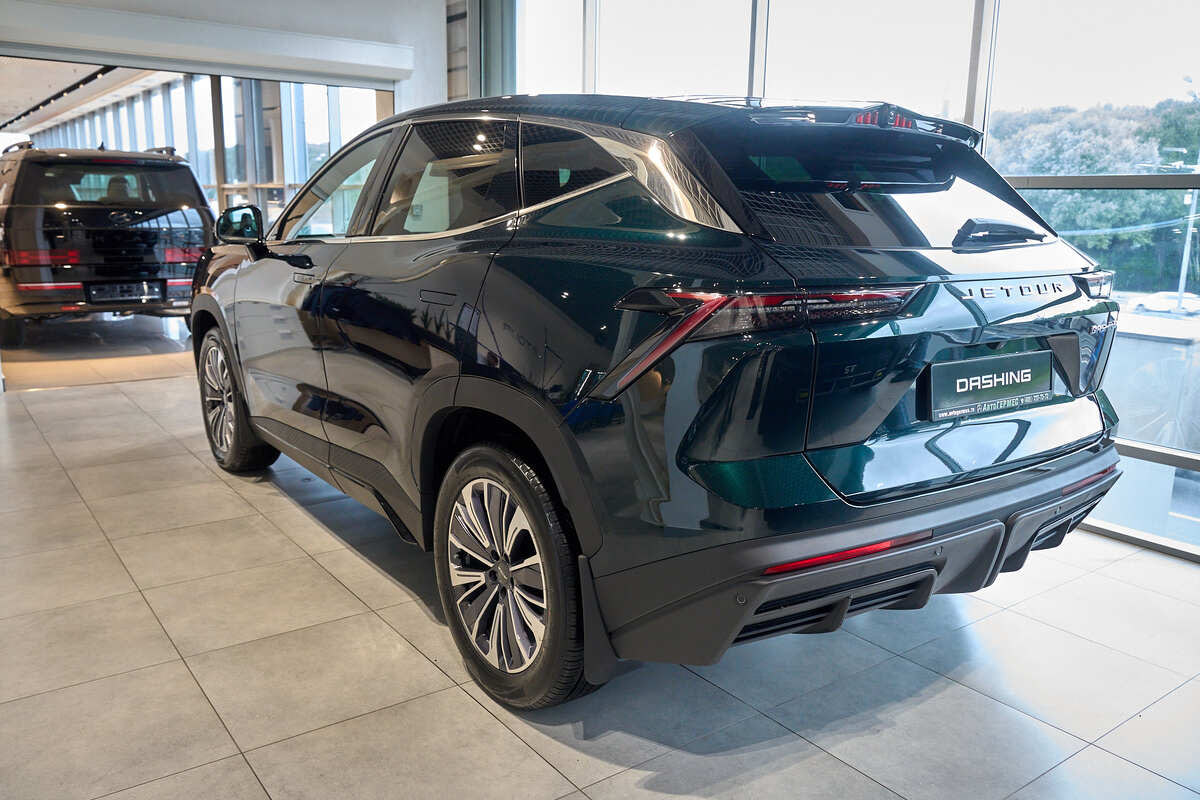 Фото JETOUR Dashing I Elite 1.5 Зеленый металлик I 2025, №15