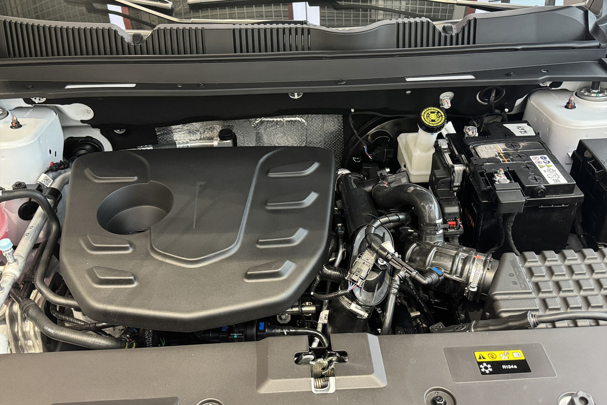 Фото JETOUR Dashing I Elite 1.5 Белый металлик I 2025, №6