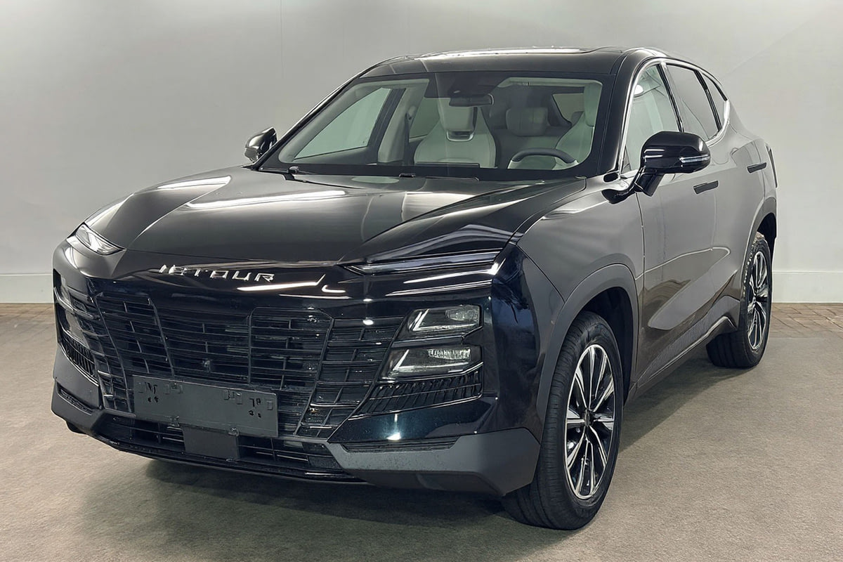 Фото JETOUR Dashing I Elite 1.5 Черный металлик I 2025, №1