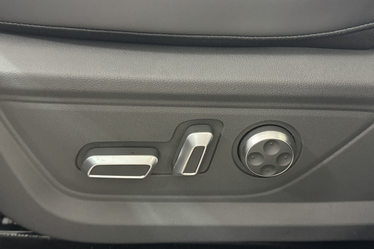 Фото JETOUR Dashing I Elite 1.5 Черный металлик I 2025, №12