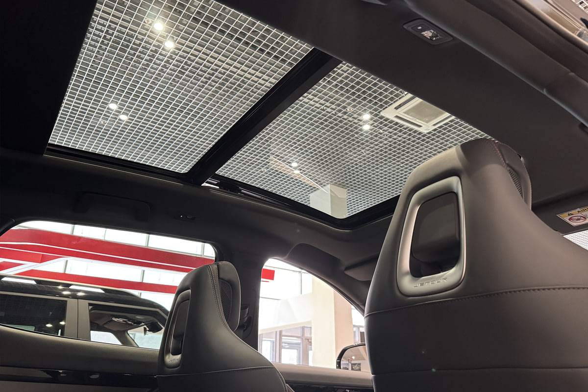 Фото JETOUR Dashing I Elite 1.5 Зеленый металлик I 2025, №14