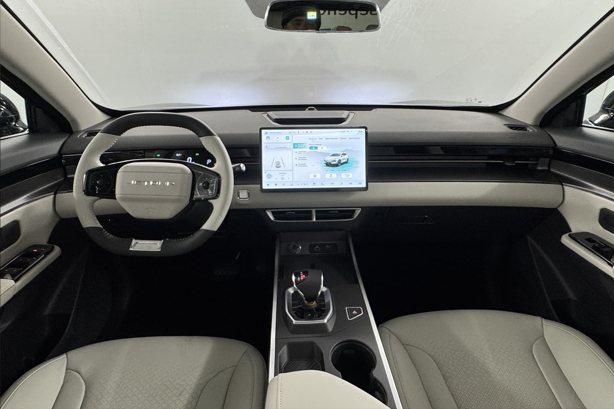 Фото JETOUR Dashing I Elite 1.5 Черный металлик I 2025, №11