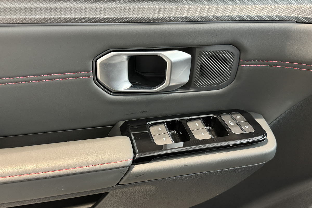 Фото JETOUR Dashing I Elite 1.5 Черный металлик I 2025, №7