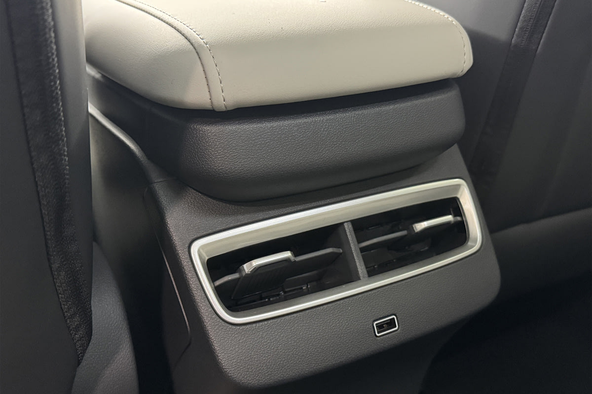 Фото JETOUR Dashing I Elite 1.5 Черный металлик I 2025, №7