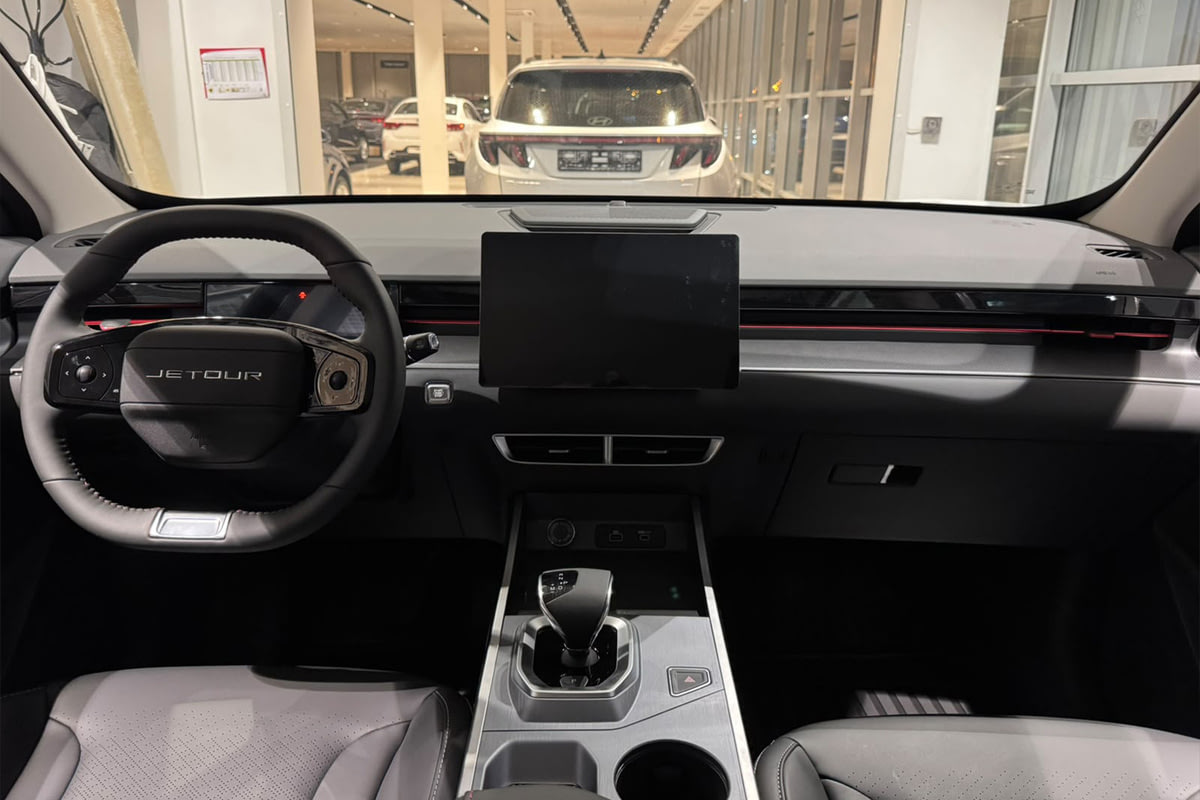 Фото JETOUR Dashing I Комфорт Белый металлик I 2026, №5