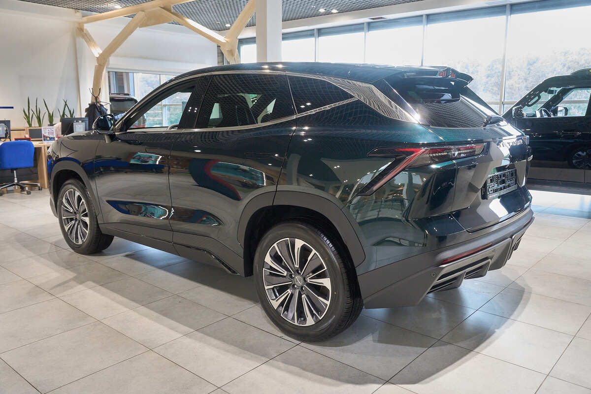 Фото JETOUR Dashing I Престиж Зеленый металлик I 2026, №10