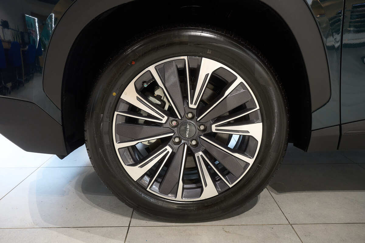 Фото JETOUR Dashing I Престиж Зеленый металлик I 2026, №13
