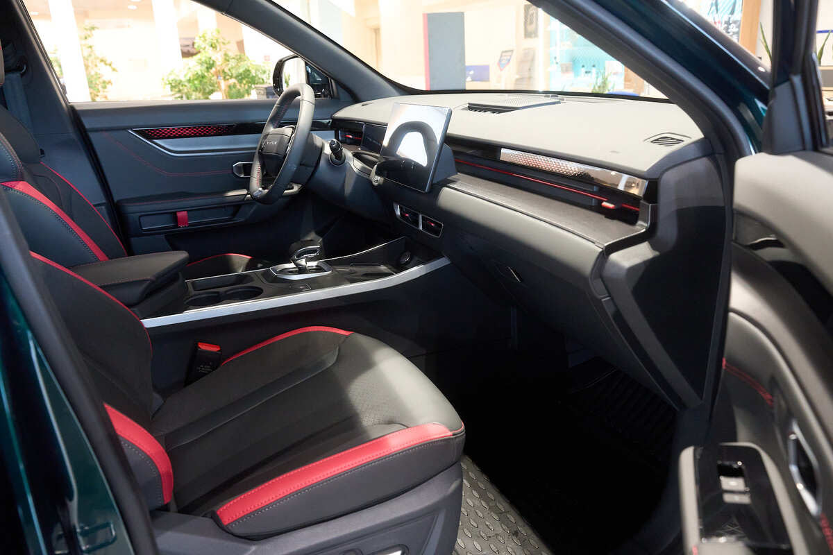 Фото JETOUR Dashing I Престиж Зеленый металлик I 2026, №4