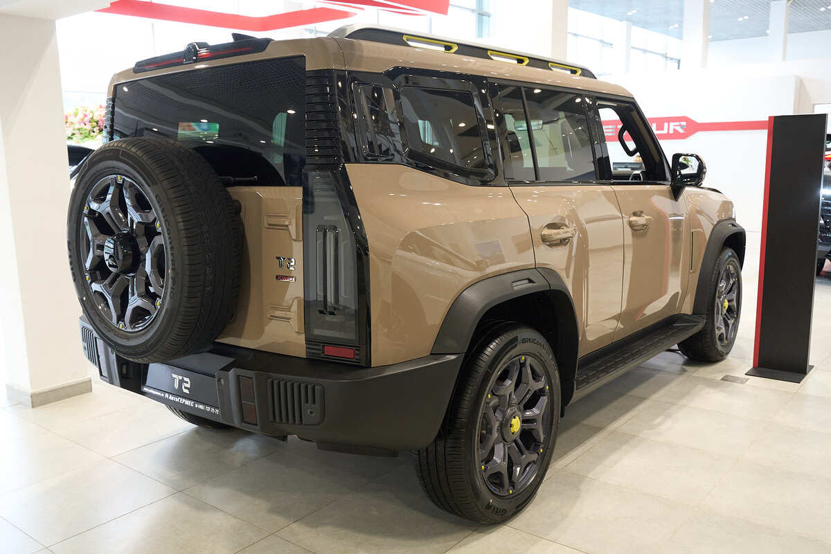 Фото JETOUR T2 I DISCOVERY Коричневый металлик I 2025, №5