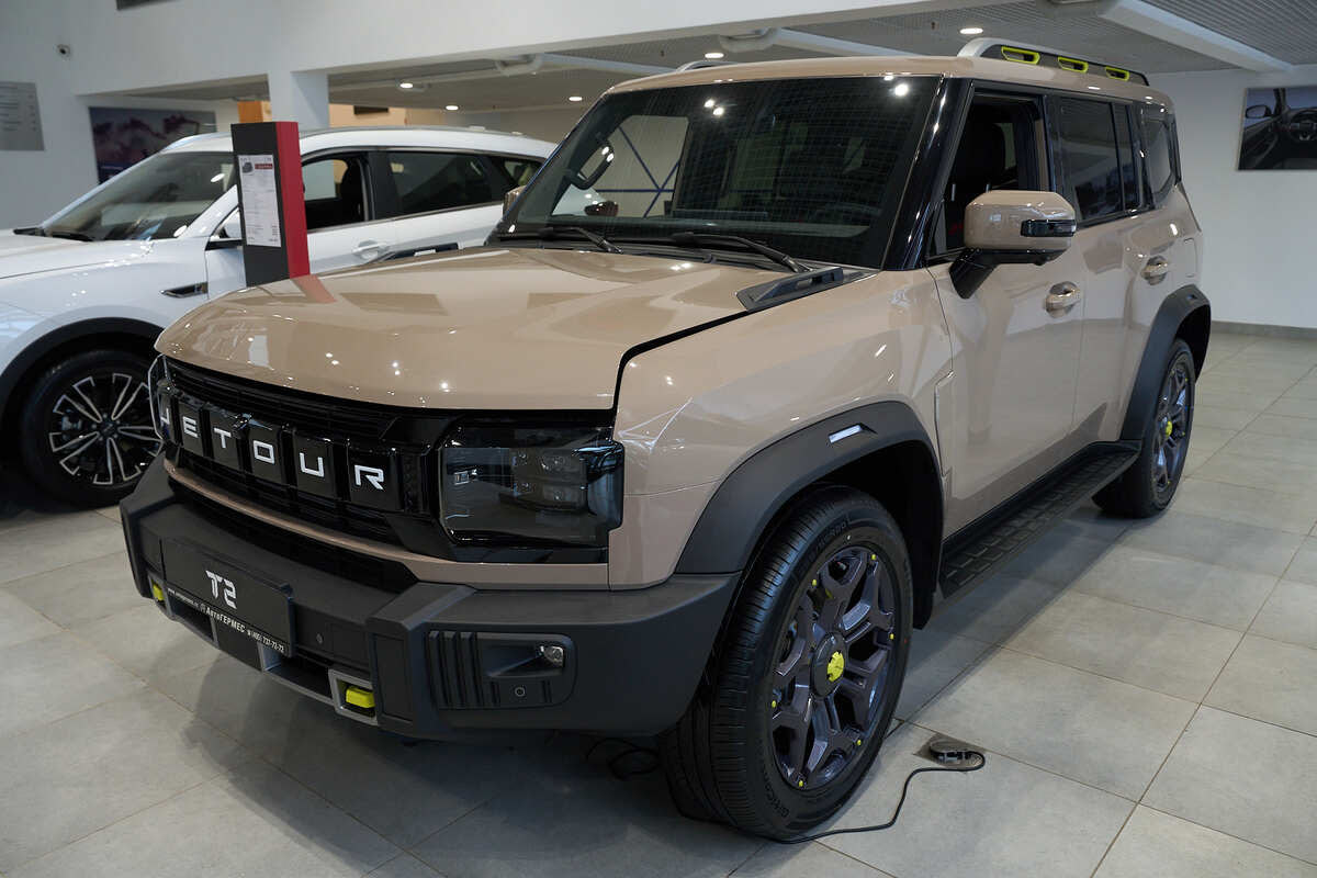 Фото JETOUR T2 I DISCOVERY Коричневый металлик I 2025, №1