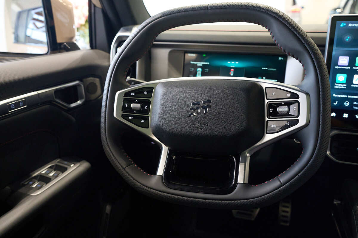 Фото JETOUR T2 I DISCOVERY Коричневый металлик I 2025, №3