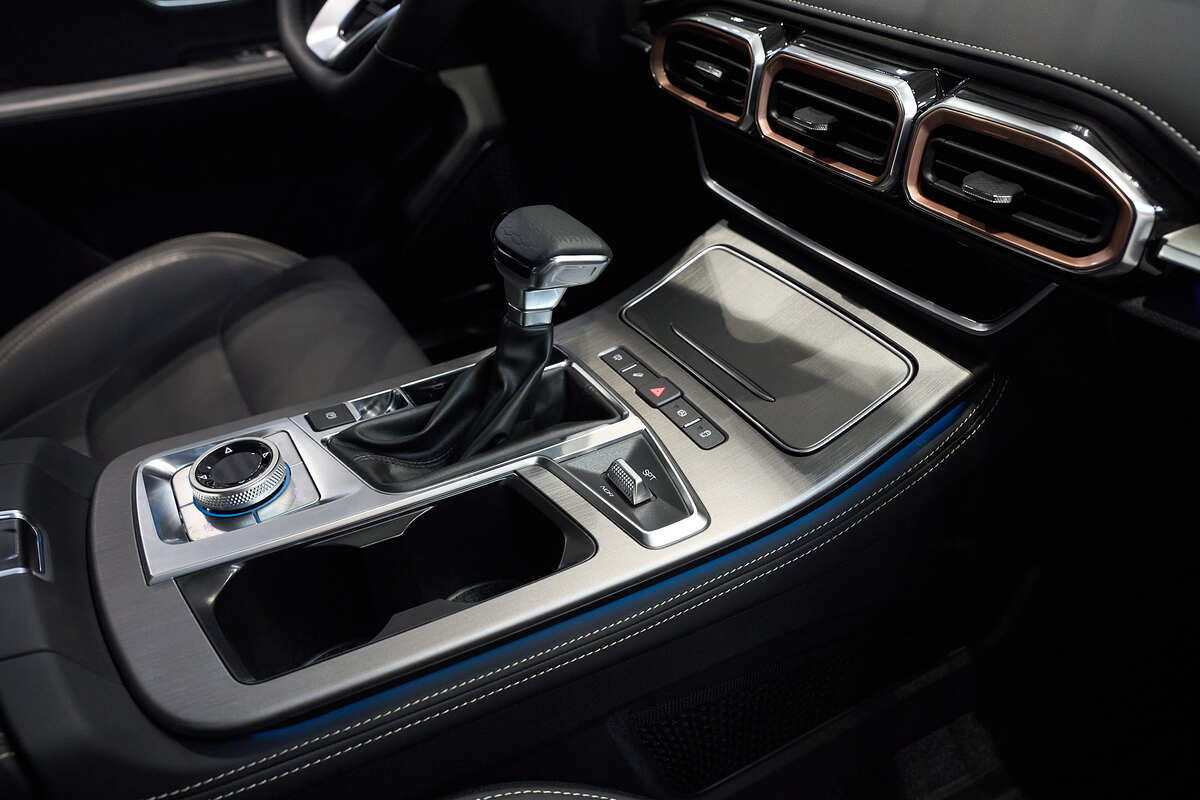 Фото JETOUR X70 Plus I Рестайлинг Comfort 1.6 Белый металлик I Рестайлинг 2025, №14