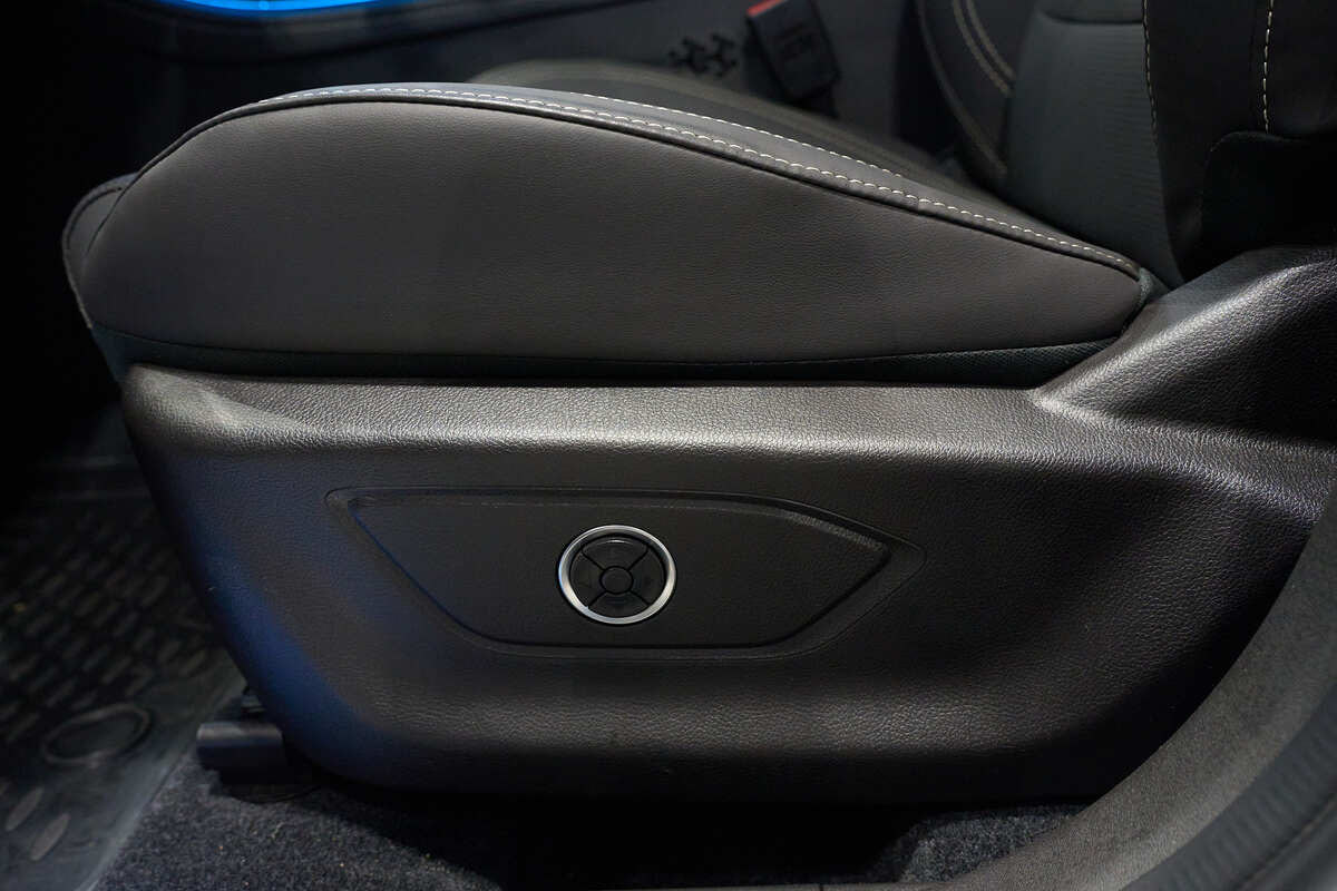 Фото JETOUR X70 Plus I Рестайлинг Comfort 1.6 Белый металлик I Рестайлинг 2025, №16