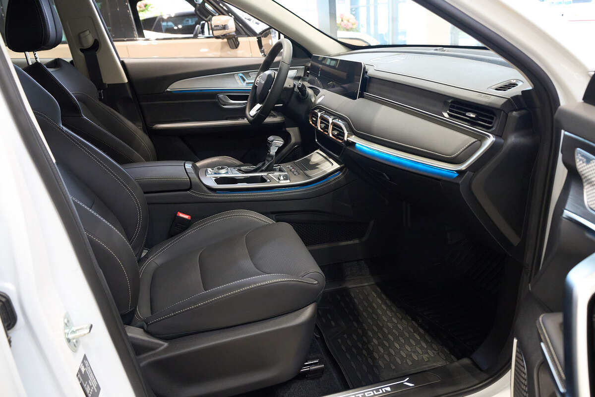 Фото JETOUR X70 Plus I Рестайлинг Comfort 1.6 Белый металлик I Рестайлинг 2025, №12