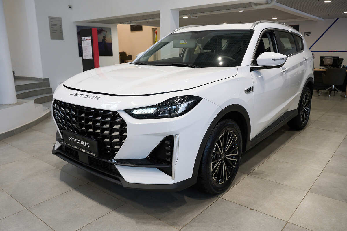 Фото JETOUR X70 Plus I Рестайлинг Comfort 1.6 Белый металлик I Рестайлинг 2025, №1