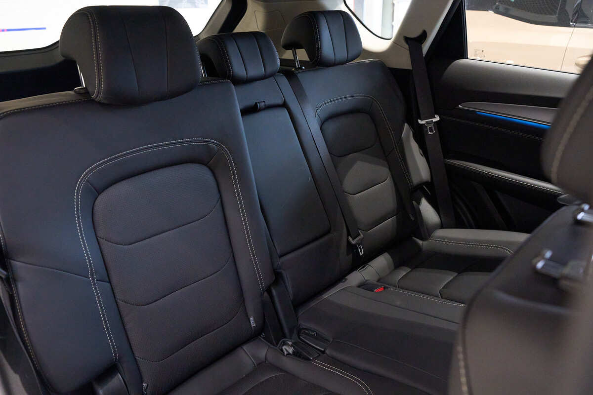 Фото JETOUR X70 Plus I Рестайлинг Comfort 1.6 Белый металлик I Рестайлинг 2025, №18