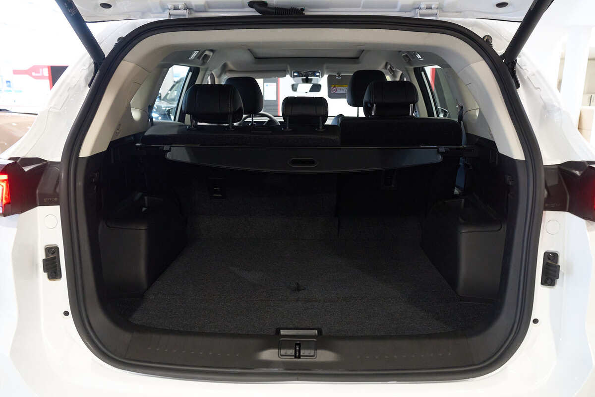 Фото JETOUR X70 Plus I Рестайлинг Comfort 1.6 Белый металлик I Рестайлинг 2025, №19