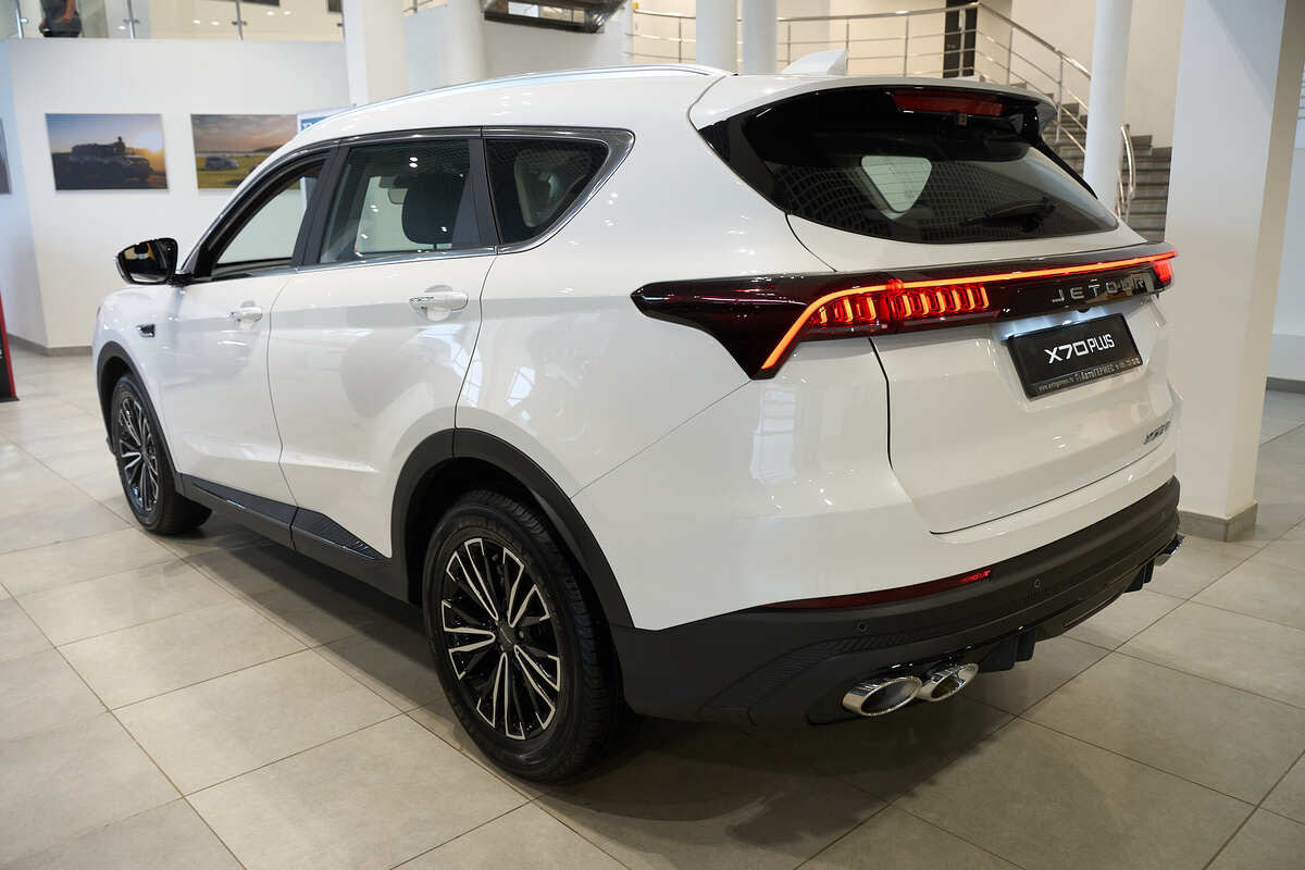 Фото JETOUR X70 Plus I Рестайлинг Comfort 1.6 Белый металлик I Рестайлинг 2025, №6